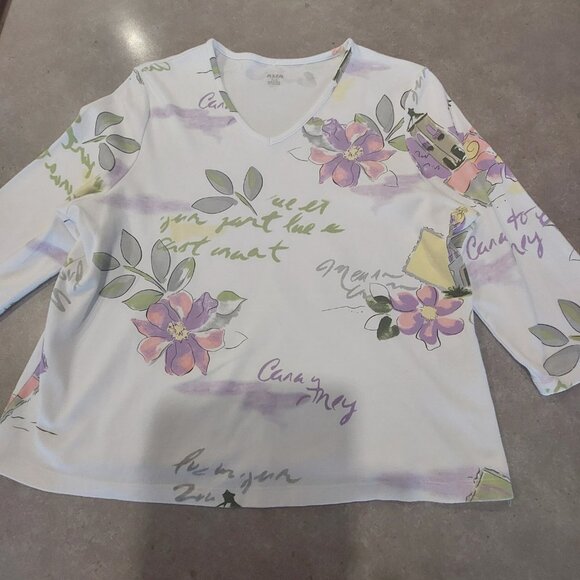 ALIA PETITE White/Purple/Green Floral Design Top w/French Wording - Large - Picture 2 of 11